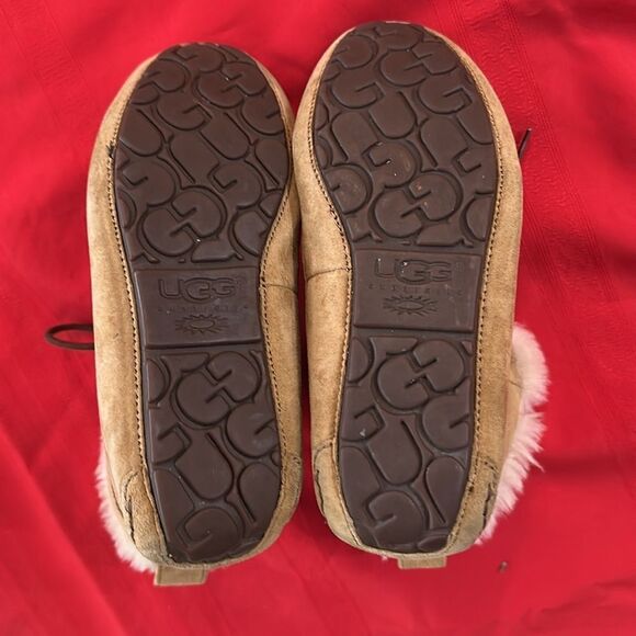 UGGS CHESNUT MOCCASIN BOOTS SIZE 5.5 - Picture 9 of 9